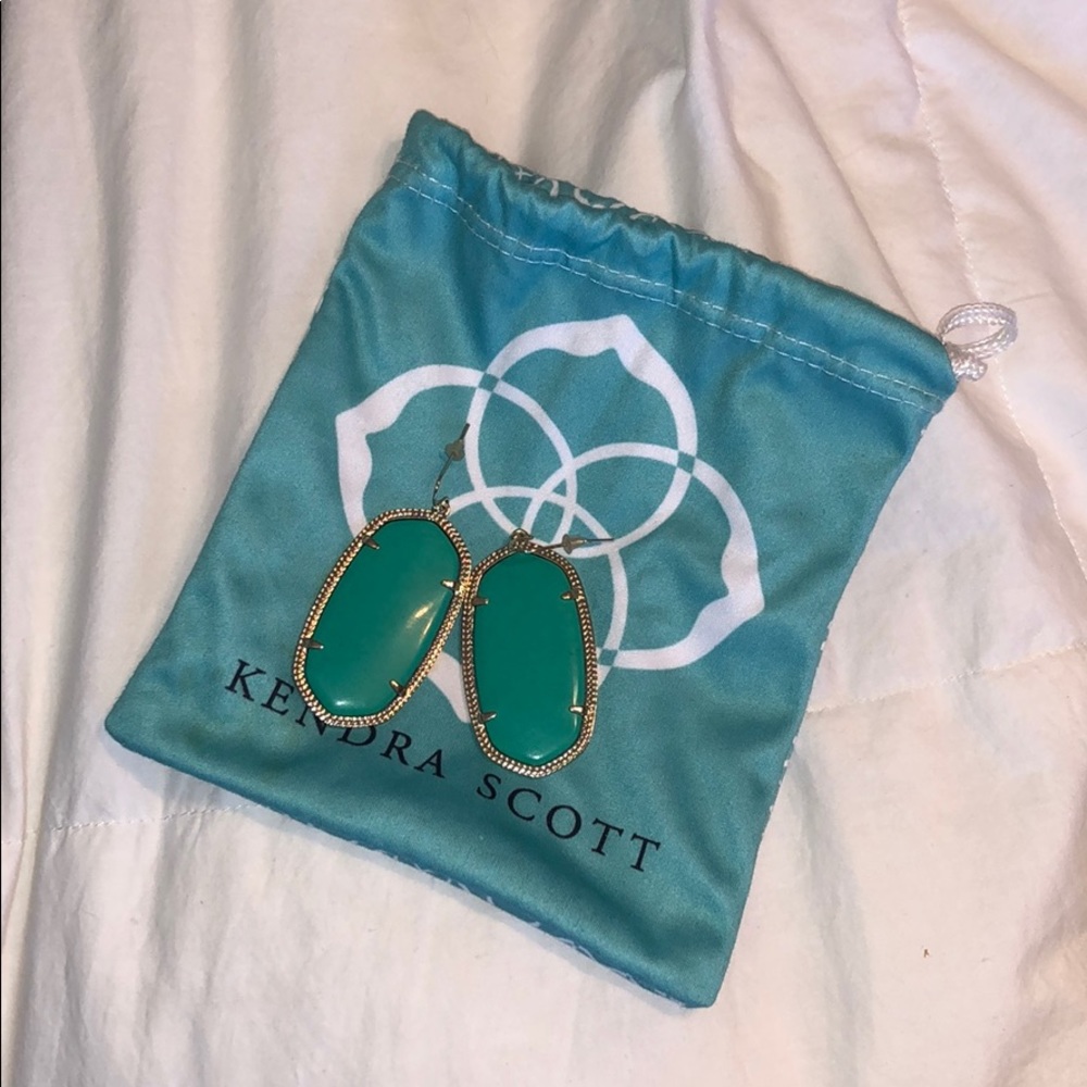 Kendra Scott Danielle Earrings
